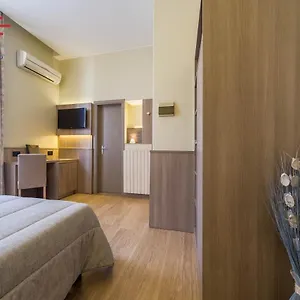 Est Hotel